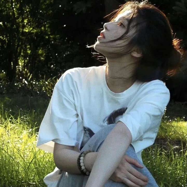 赤裸朱丽叶